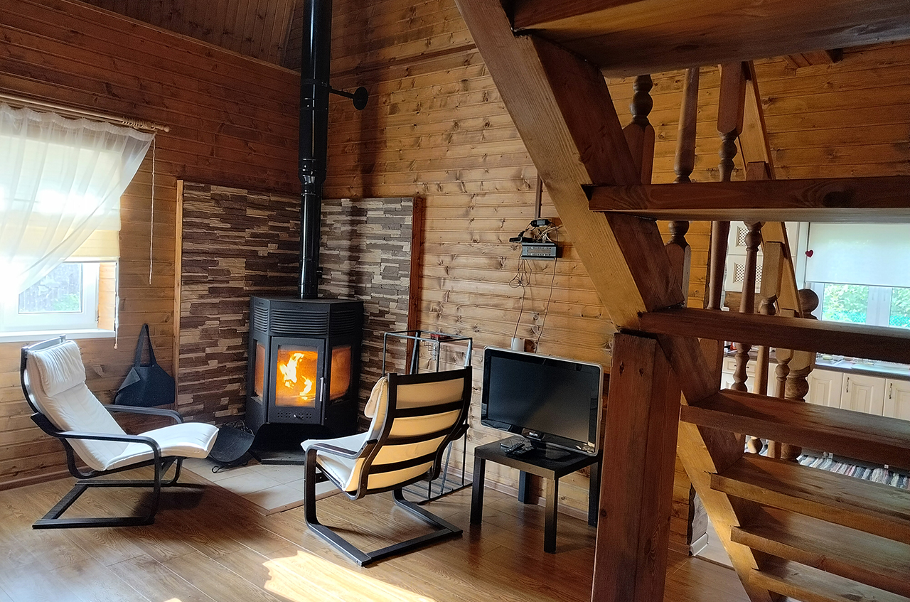 Дом 160 м²  с террасой  на участке 6 сот