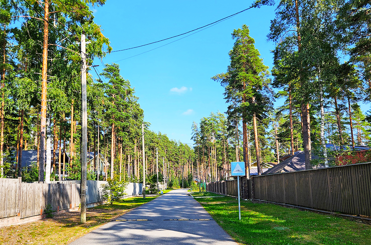 Дом 400 м²  на берегу Финского залива  на участке 22,5 сот