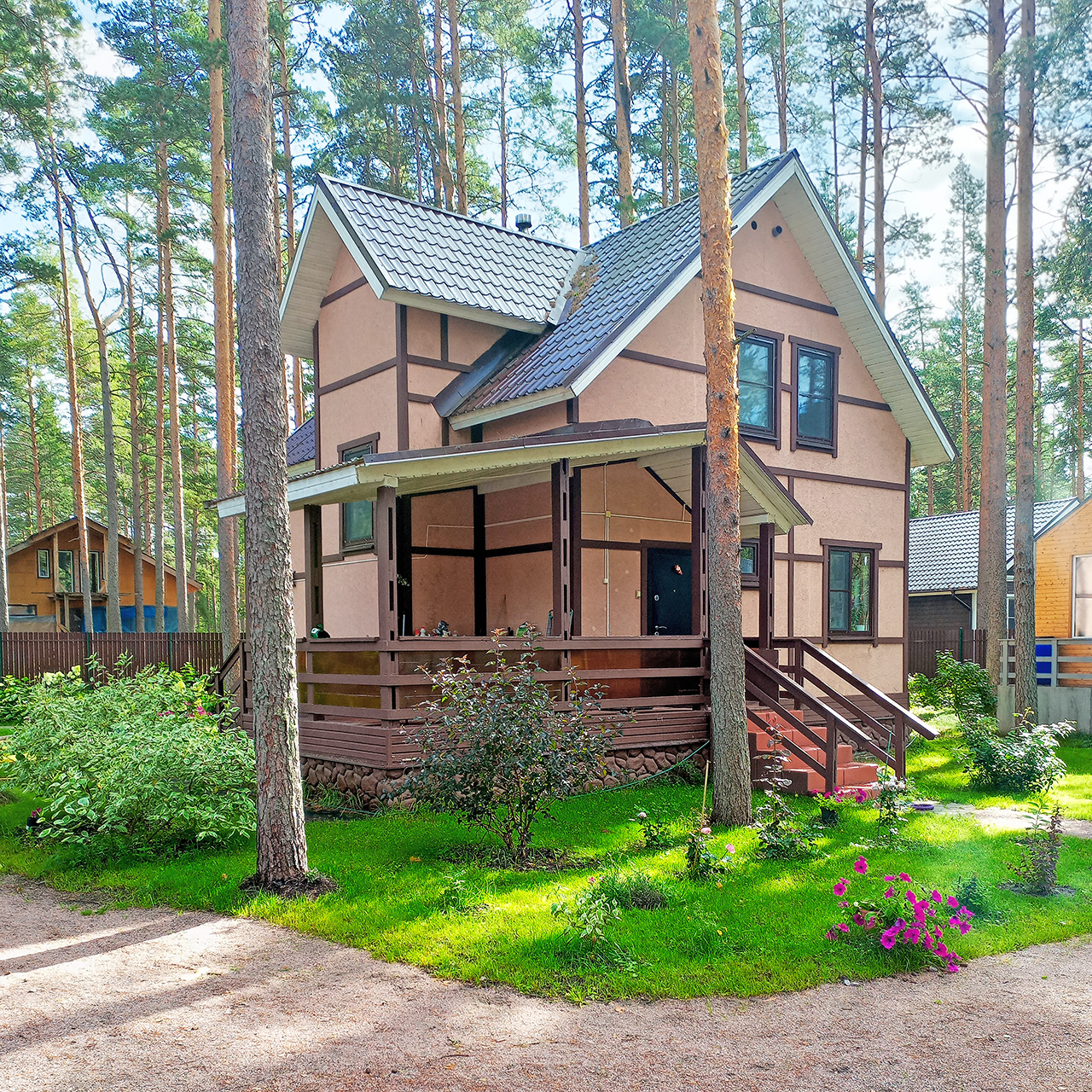 Дом 100 м² на участке 16 сот.