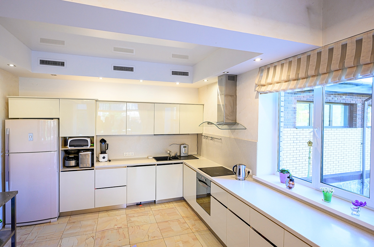 Дом 655,1 м² на участке 65 сот