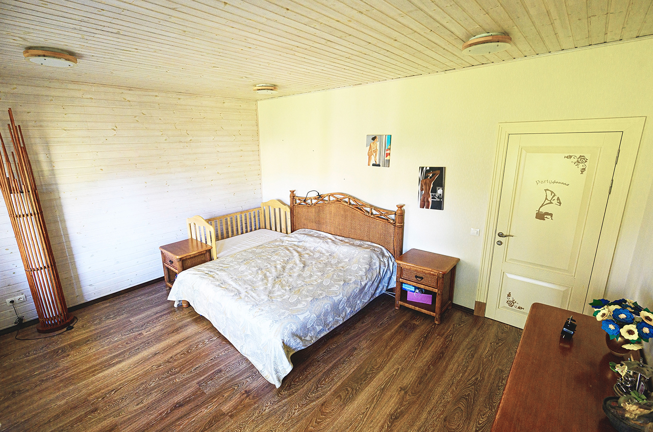 Дом 655,1 м² на участке 65 сот